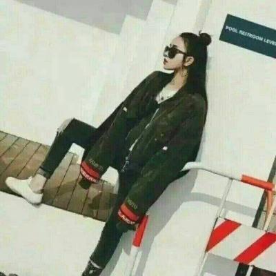 好看的女生头像图片远图片