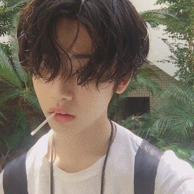 帅气小清新阳光漫画图片 头像 霸气 高冷男生图片