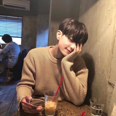帅气小清新阳光漫画图片 头像 霸气 高冷男生图片