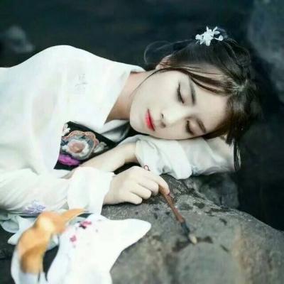 女生图片短发霸气头像图片