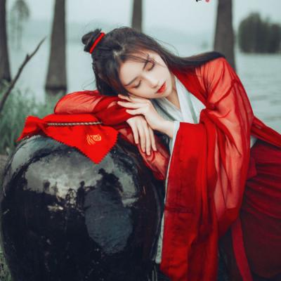 女生图片短发霸气头像图片