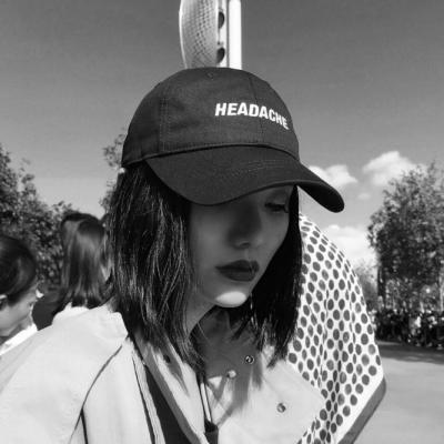 qq头像女生穿牛仔外套图片