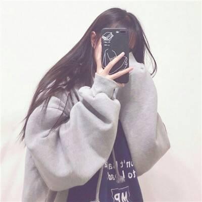 qq女生头像带字双影图片