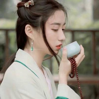 非主流麻花辫女生头像图片