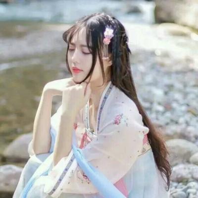 非主流麻花辫女生头像图片