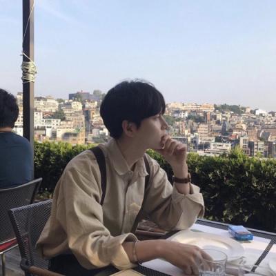 酷酷的超帅超有型的男生头像高级质感干净图片