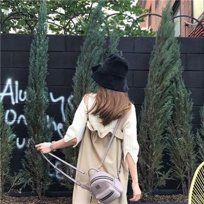 qq头像个性网女生半裸图片