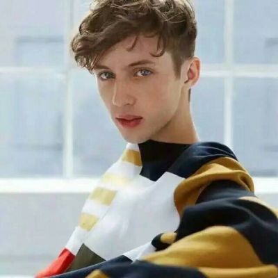 2018欧美男生的爆照的头像图片