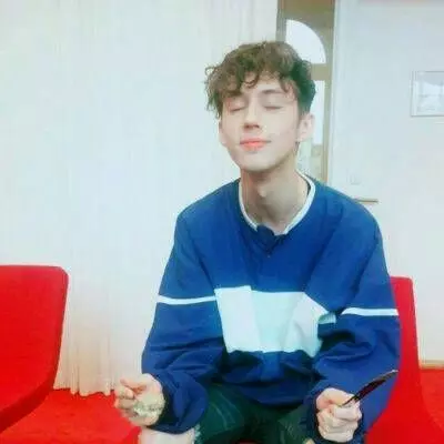 2018欧美男生的爆照的头像图片