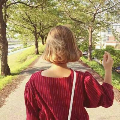 qq头像女生红色系魅惑图片