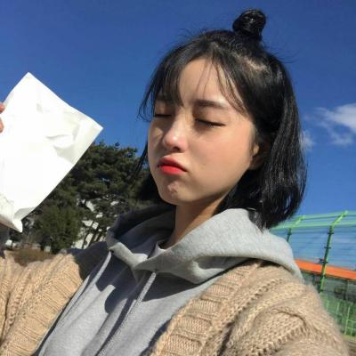 qq头像女生可爱动漫