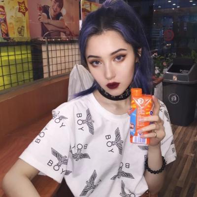 qq头像女生个性戴帽子图片
