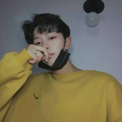 青春潮流帅气动漫男生头像唯美壁纸图片