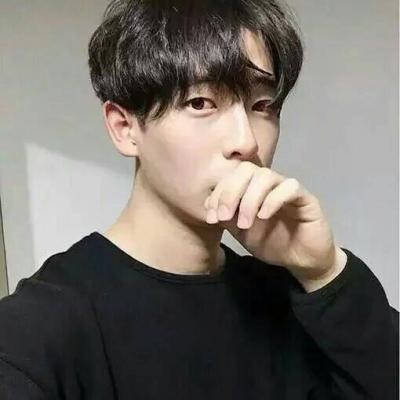 2018独一无二帅气男生头像真人 遮脸 黑白图片
