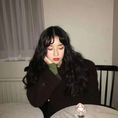 短发霸气女生头像图片图片
