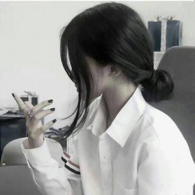 短发霸气女生头像图片图片