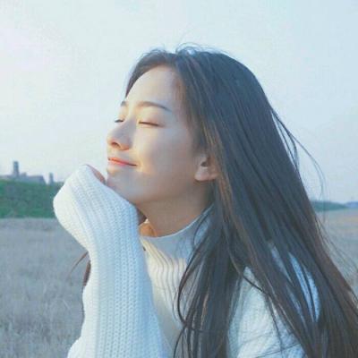 qq头像女生背影晚上图片