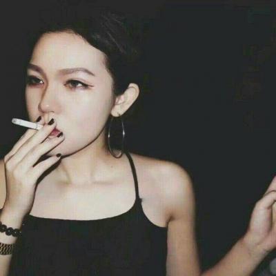 qq头像动漫女生白色图片