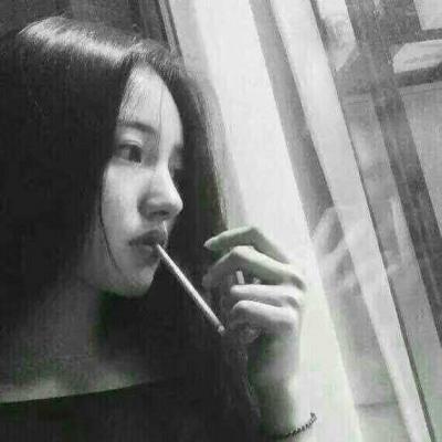 qq头像动漫女生白色图片