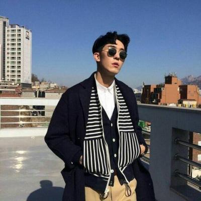 2018最新男生动漫头像越傻越好图片