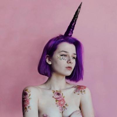 女生头像活泼可爱阳光图片