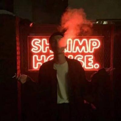 超酷帅气男生头像里面带字的图片图片