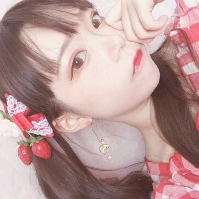 qq头像男生和女生动漫图片