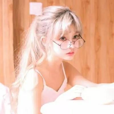 透明键盘女生头像大全图片