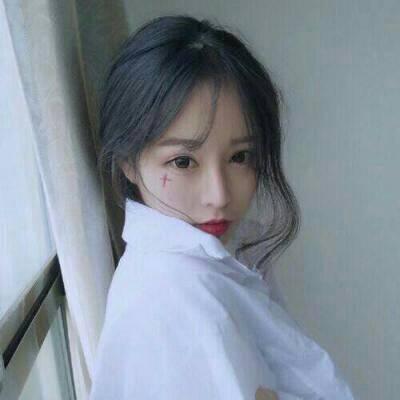 透明键盘女生头像大全图片