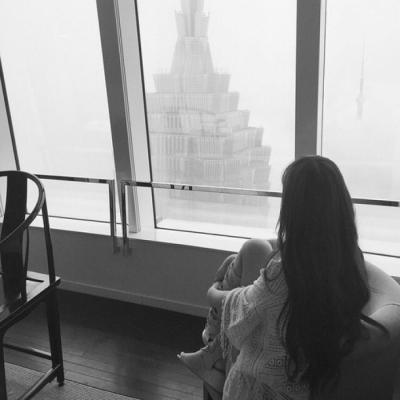 女生霸道带字头像超拽图片