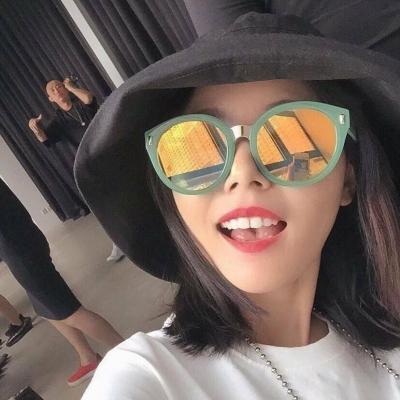 伤感图片短发女生头像图片