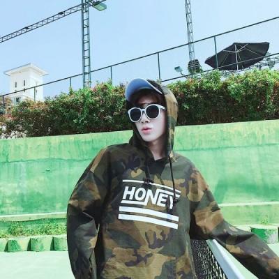 青春时尚潮流旁边有涂鸦的男生头像图片