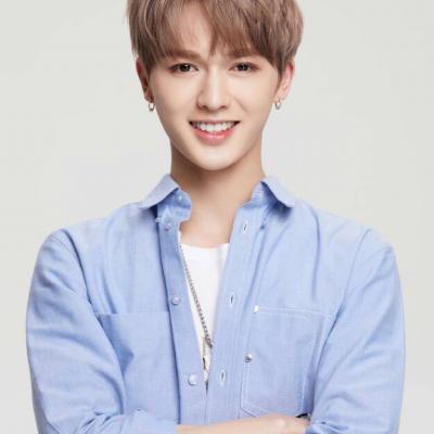 2018可爱活泼帅气好看的男生头像干净的图片