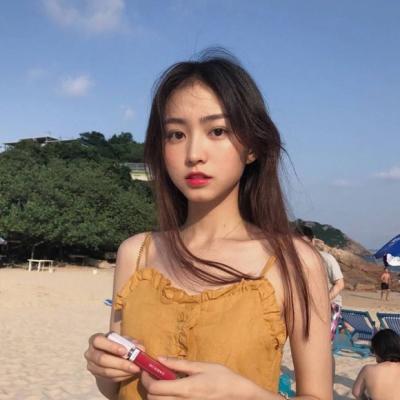 好看的qq头像女生海边