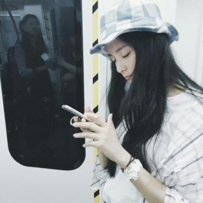 男生暗恋女生的qq头像图片