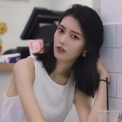 男生暗恋女生的qq头像图片
