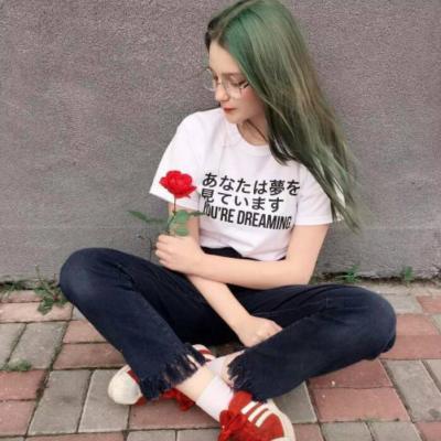 qq女生头像不带字最新