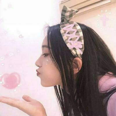 强颜欢笑女生欧美头像图片
