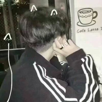 伤感颓废头像是小孩的男生图片