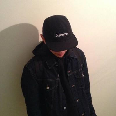 坏坏的有点拽男生动漫竖大拇指头像图片