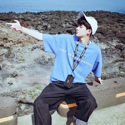 简单帅气的男生头像中老年图片