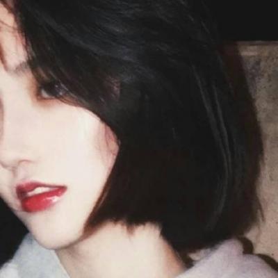 qq女生正面全身头像图片