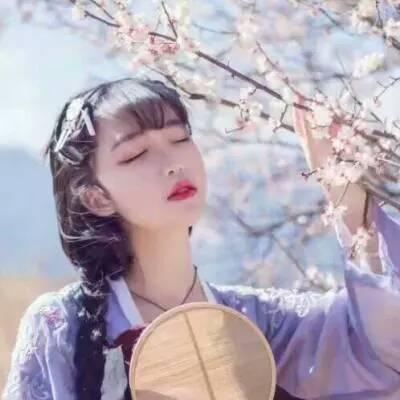 卡通人物头像女生可爱图片