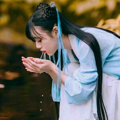 卡通人物头像女生可爱图片