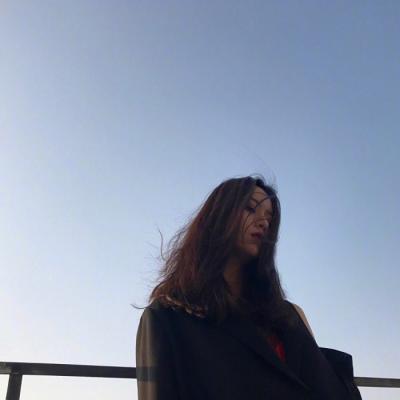 qq头像女生白色古装图片