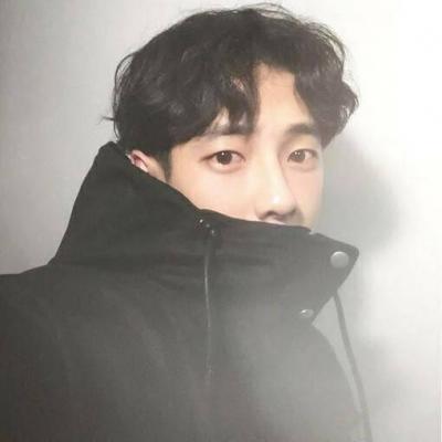 阳光帅气的微信最霸气的qq头像动漫男生图片