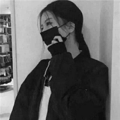 伤感头像女生带字大图图片