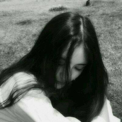 伤感头像女生带字大图图片