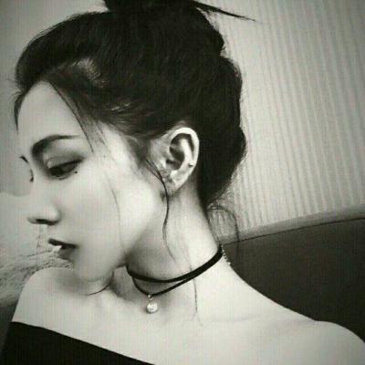 伤感头像女生带字大图图片