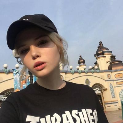 qq头像可爱小清新女生图片